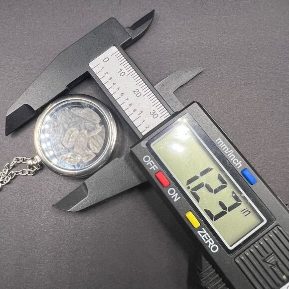 Herkimer Petroleum Quartz Crystal UV Reactive Round Pendant Locket Necklace (3)‎ - Picture 7 of 8